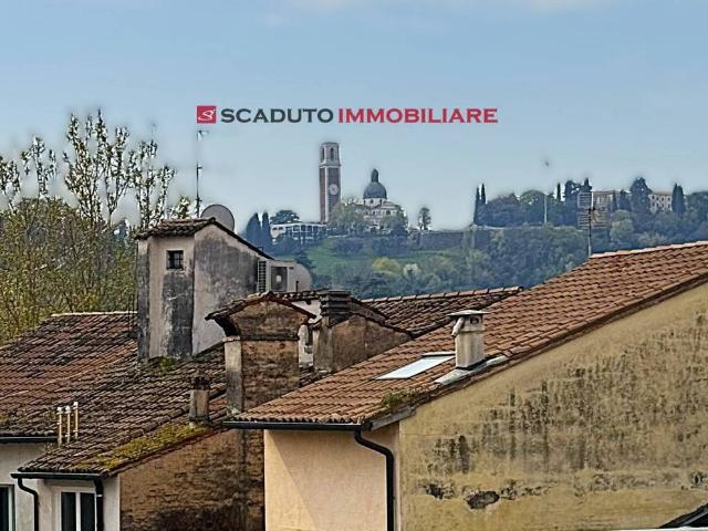 Attico in vendita a Vicenza, Veneto