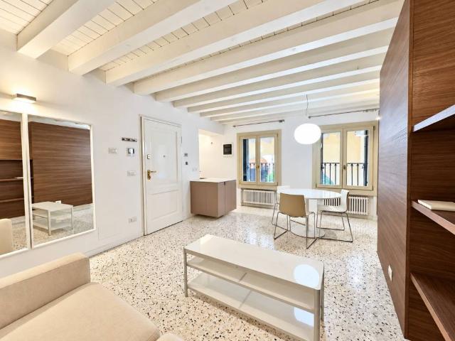 Appartamento in vendita a Centro storico, Vicenza