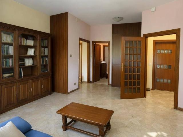 Appartamento in vendita a Maddalene, Vicenza