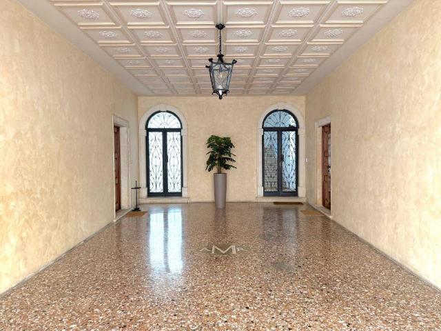 Appartamento in vendita a Vicenza, Veneto