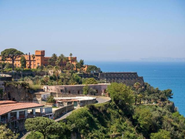 Appartamento in vendita a Bonea, Vico Equense