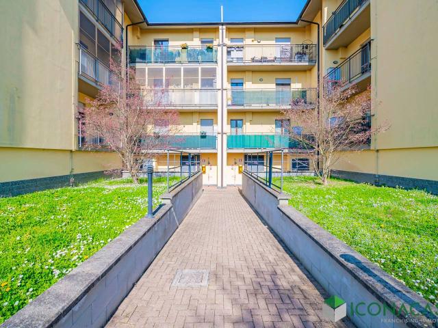 Appartamento in vendita a Vidigulfo, Lombardia