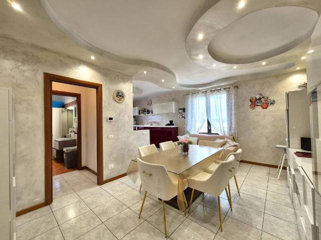 Appartamento in vendita a Vidigulfo, Lombardia