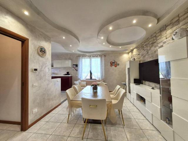 Appartamento in vendita a Vidigulfo, Lombardia