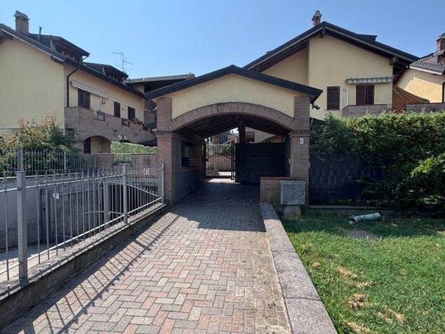 Appartamento in vendita a Vidigulfo, Lombardia