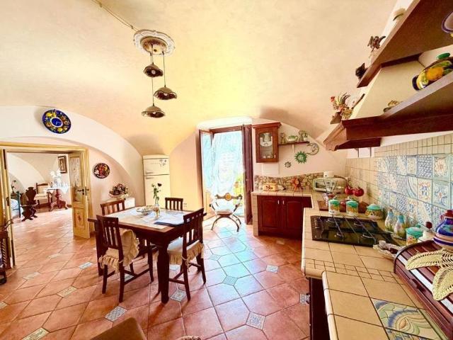Appartamento in vendita a Raito, Vietri sul Mare