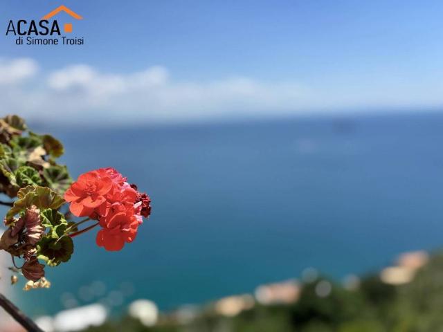 Appartamento in vendita a Vietri Sul Mare, Campania