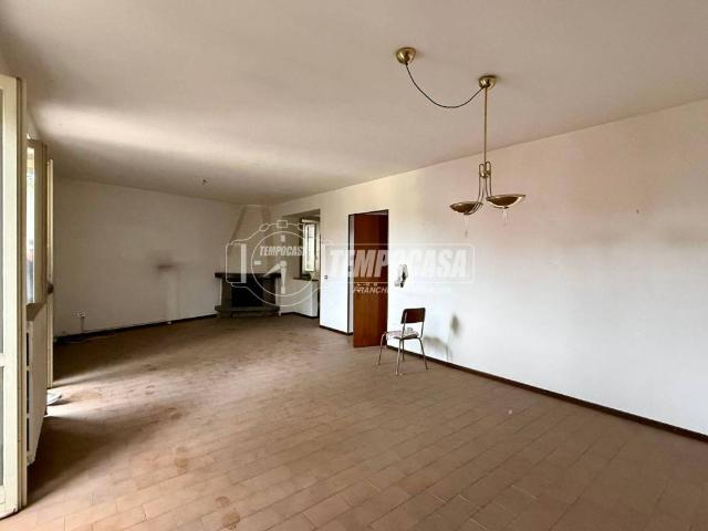 Appartamento in vendita a Viganò, Lombardia