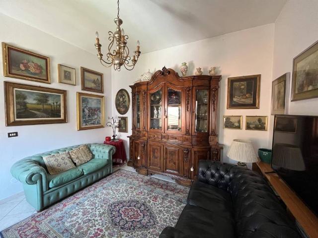 Appartamento in vendita a Vigevano, Lombardia