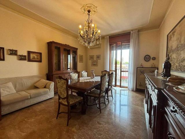 Appartamento in vendita a Vigevano, Lombardia