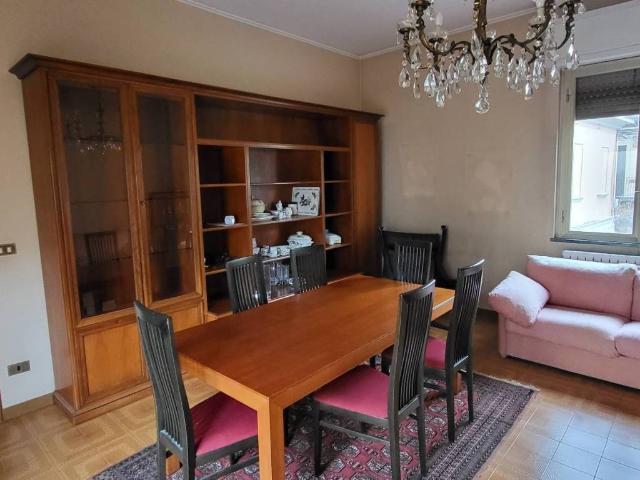 Appartamento in vendita a Vigevano, Lombardia