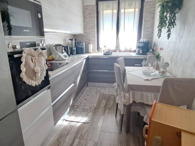 Appartamento in vendita a Baraggia, Viggiù