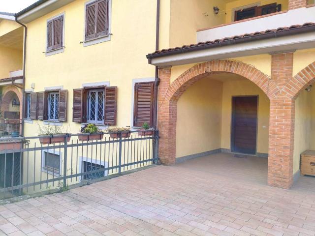 Appartamento in vendita a Maregnano, Vignanello