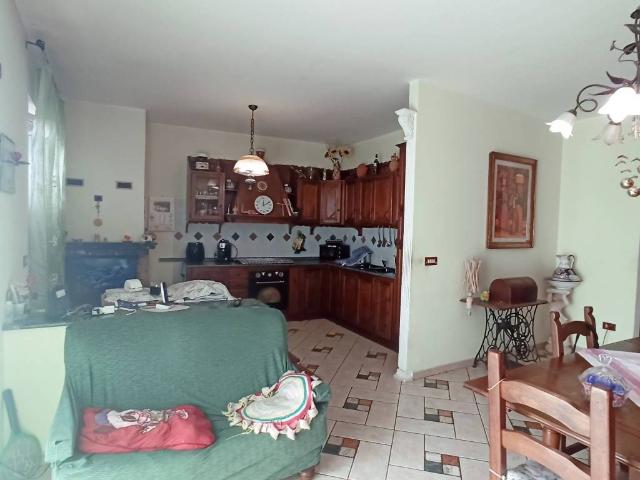 Appartamento in vendita a Maregnano, Vignanello