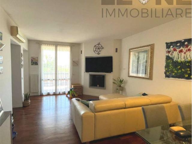 Appartamento in vendita a Unione di comuni Terre di Castelli, Vignola
