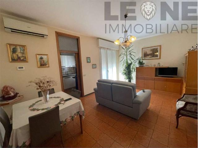 Appartamento in vendita a Unione di comuni Terre di Castelli, Vignola