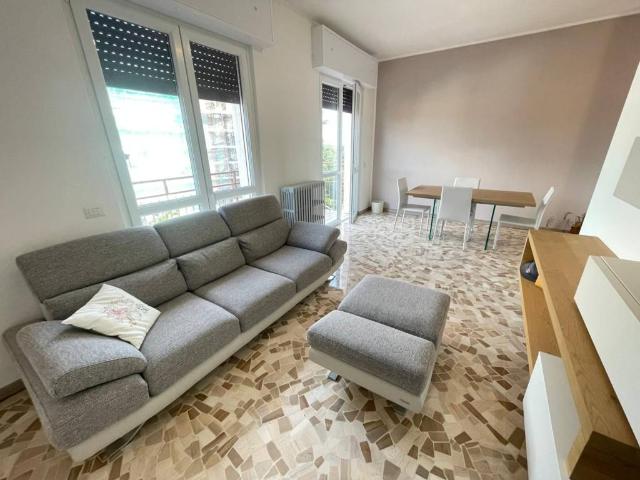 Appartamento in vendita a Villa Cortese, Lombardia