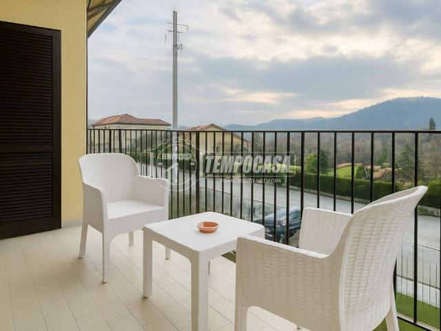 Appartamento in vendita a Villa D'adda, Lombardia