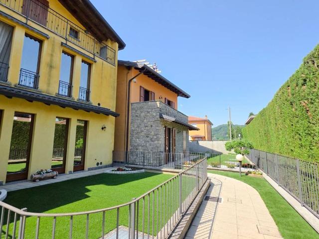 Appartamento in vendita a Villa D'adda, Lombardia