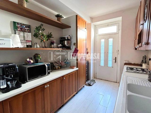 Appartamento in vendita a Maccio, Villa Guardia