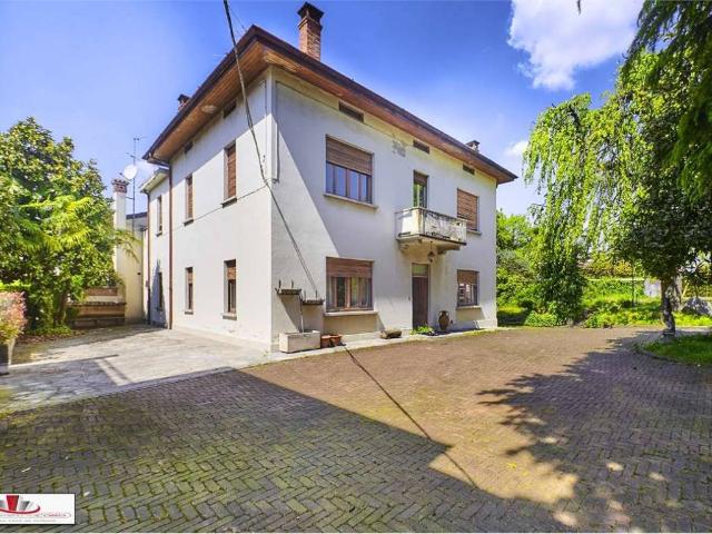Appartamento in vendita a Maccio, Villa Guardia