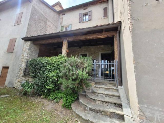 Appartamento in vendita a Appennino Reggiano, Re