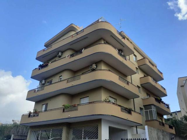 Appartamento in vendita a Calabria, Reggio Calabria