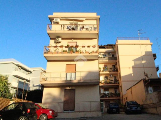 Appartamento in vendita a Calabria, Reggio Calabria