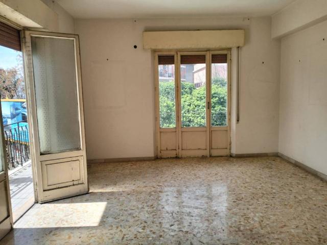 Appartamento in vendita a Calabria, Reggio Calabria