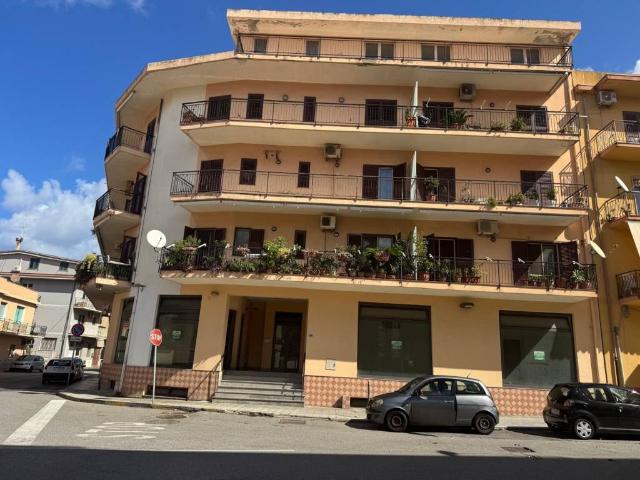 Appartamento in vendita a Pezzo Inferiore, Villa San Giovanni