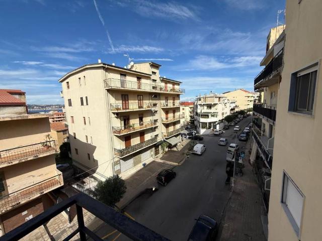 Appartamento in vendita a Calabria, Reggio Calabria