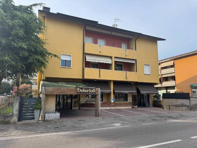 Appartamento in vendita a Siena, Villafranca Di Verona