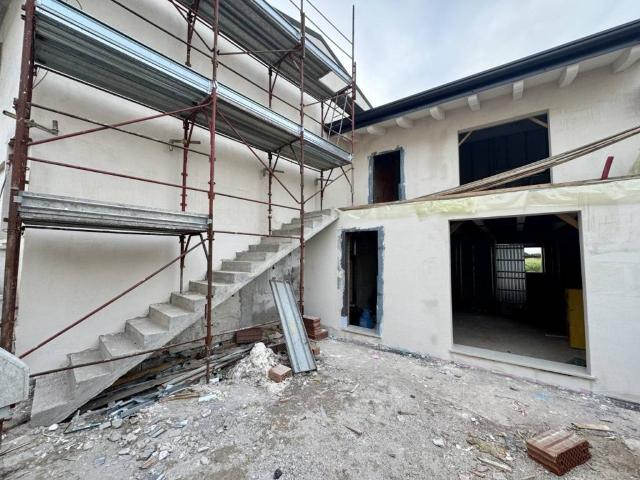 Appartamento in vendita a Villafranca Di Verona, Veneto