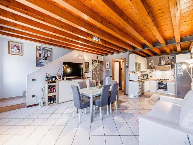 Appartamento in vendita a Villafranca Di Verona, Veneto