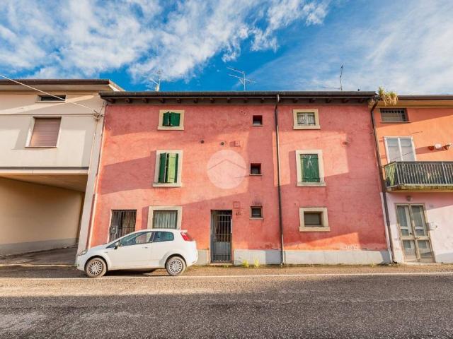 Appartamento in vendita a Villafranca Di Verona, Veneto