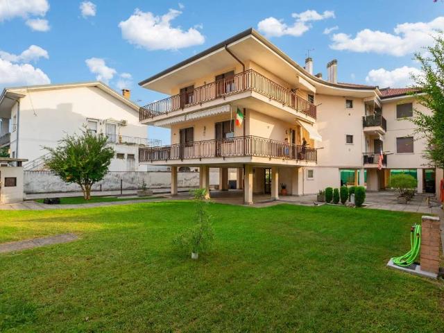 Appartamento in vendita a Dossetto, Villafranca di Verona