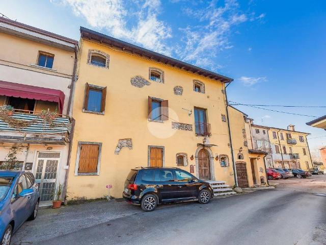 Appartamento in vendita a Villafranca Di Verona, Veneto
