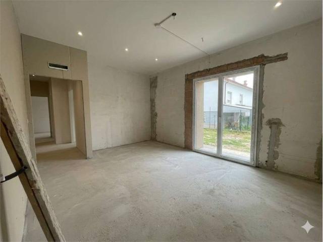 Appartamento in vendita a Villafranca Di Verona, Veneto