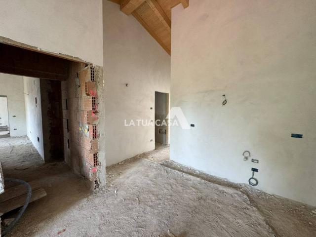 Appartamento in vendita a Pizzoletta, Villafranca di Verona