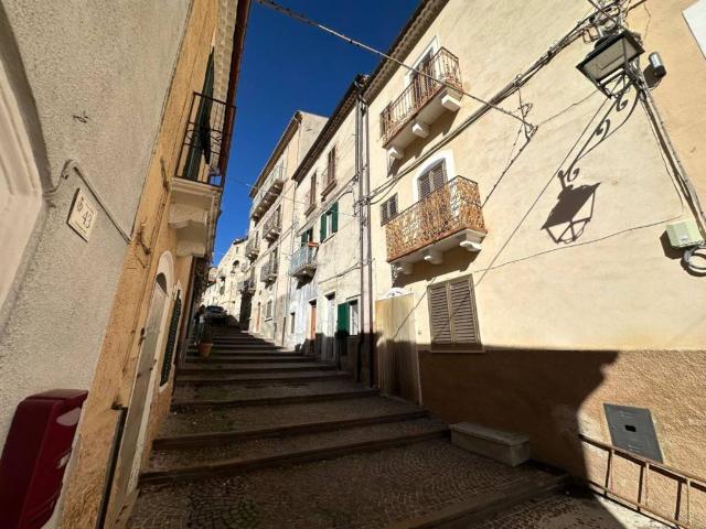 Appartamento in vendita a Villalago, Abruzzo