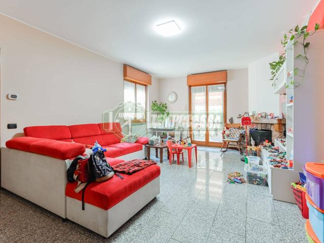 Appartamento in vendita a Velasca, Vimercate
