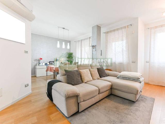 Villa Indipendente in vendita a San Maurizio, Vimercate