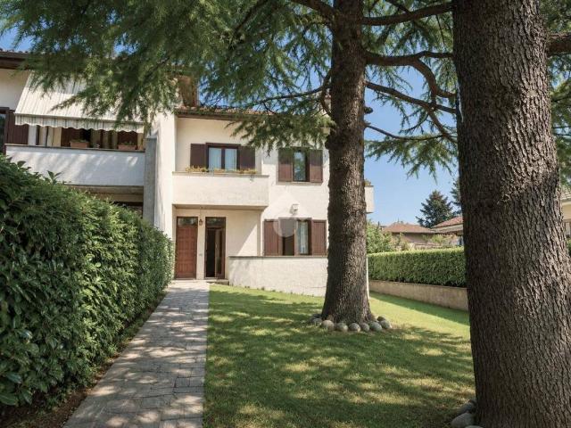 Appartamento in vendita a Oreno, Vimercate