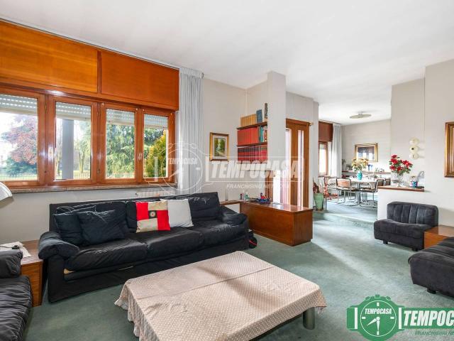 Villa Indipendente in vendita a Vimodrone, Lombardia