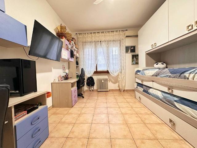 Appartamento in vendita a Vimodrone, Milano