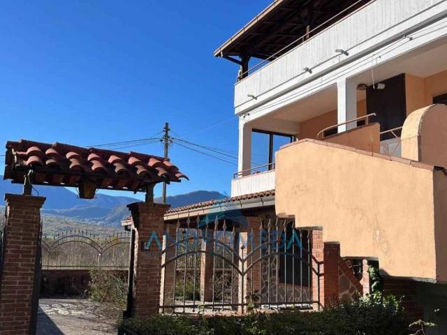 Appartamento in vendita a Vinchiaturo, Molise