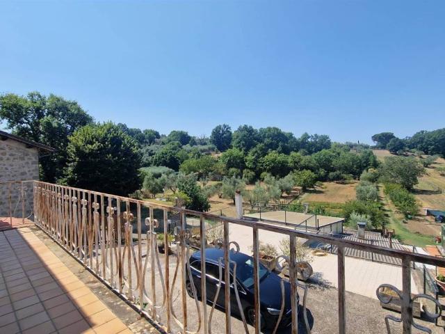 Appartamento in vendita a Viterbo, Lazio