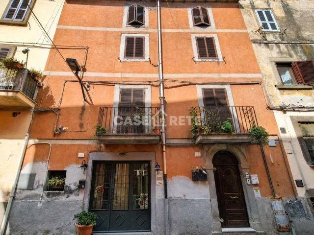 Appartamento in vendita a Viterbo, Lazio