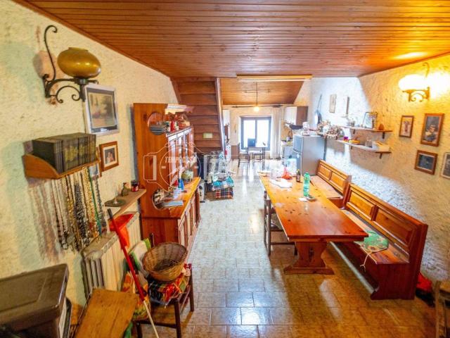 Villa Indipendente in vendita a Viterbo, Lazio