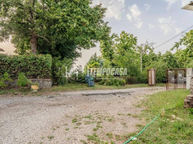 Villa Indipendente in vendita a Viterbo, Lazio